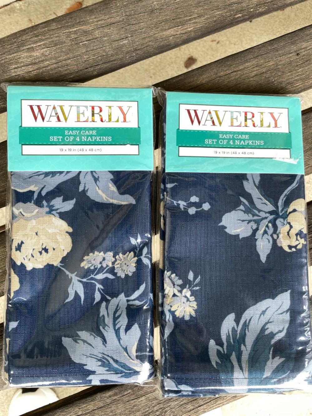 Waverly Botanical Floral Print Easy Care Polyester Napkins 8 NIP